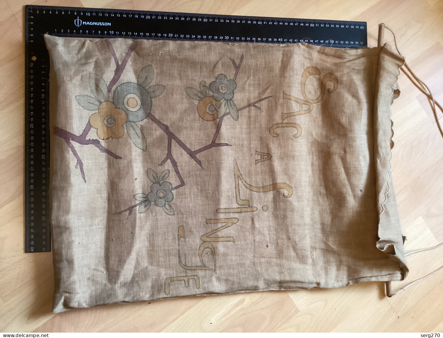 Ancien Sac  à Linge En Toile De Jute Avec Fleurs Sac à Linge - Taschen Und Beutel