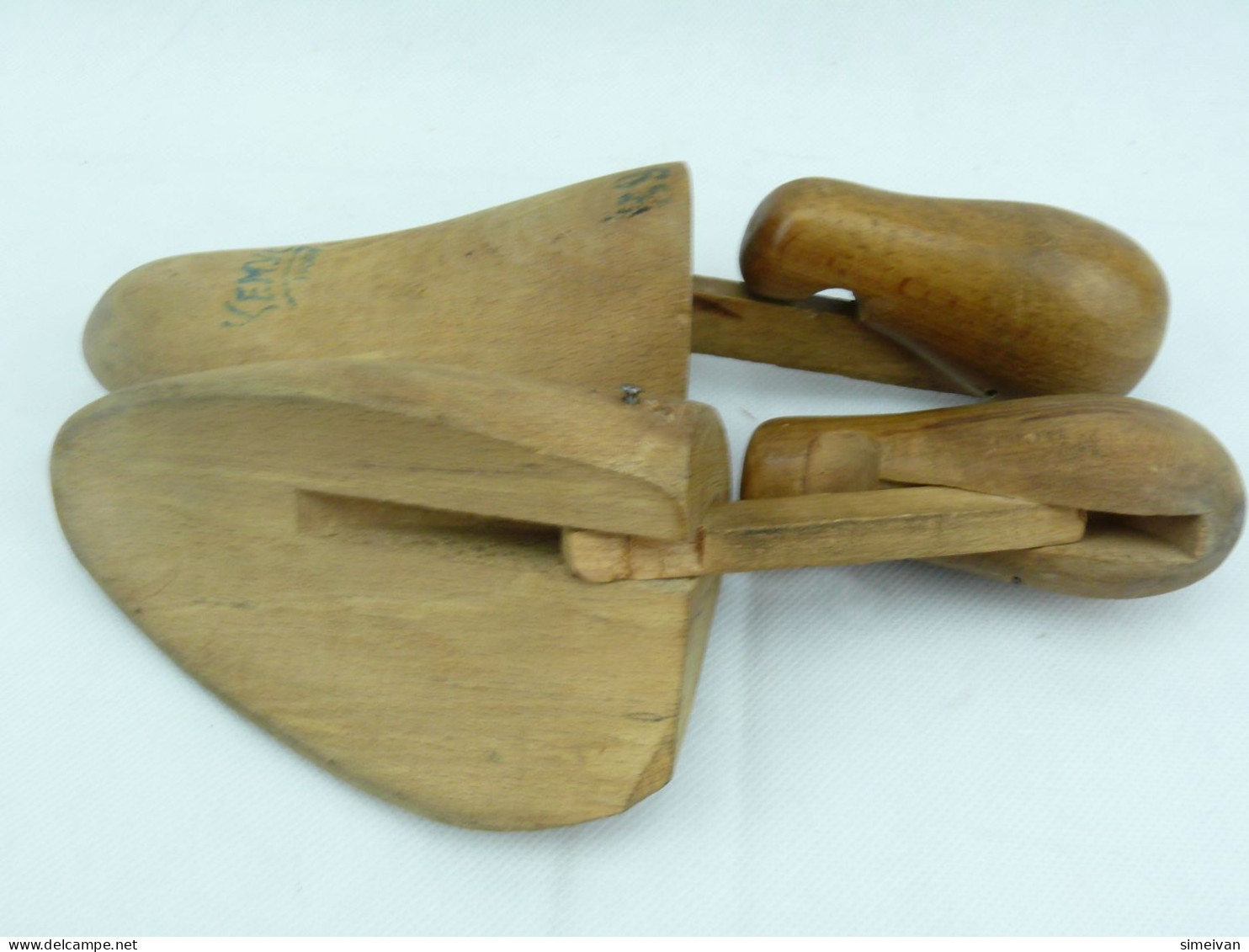 VINTAGE PAIR HEMUS SHOE STRETCHERS OR TREE SHOEMASTER SIZE 39 #2312