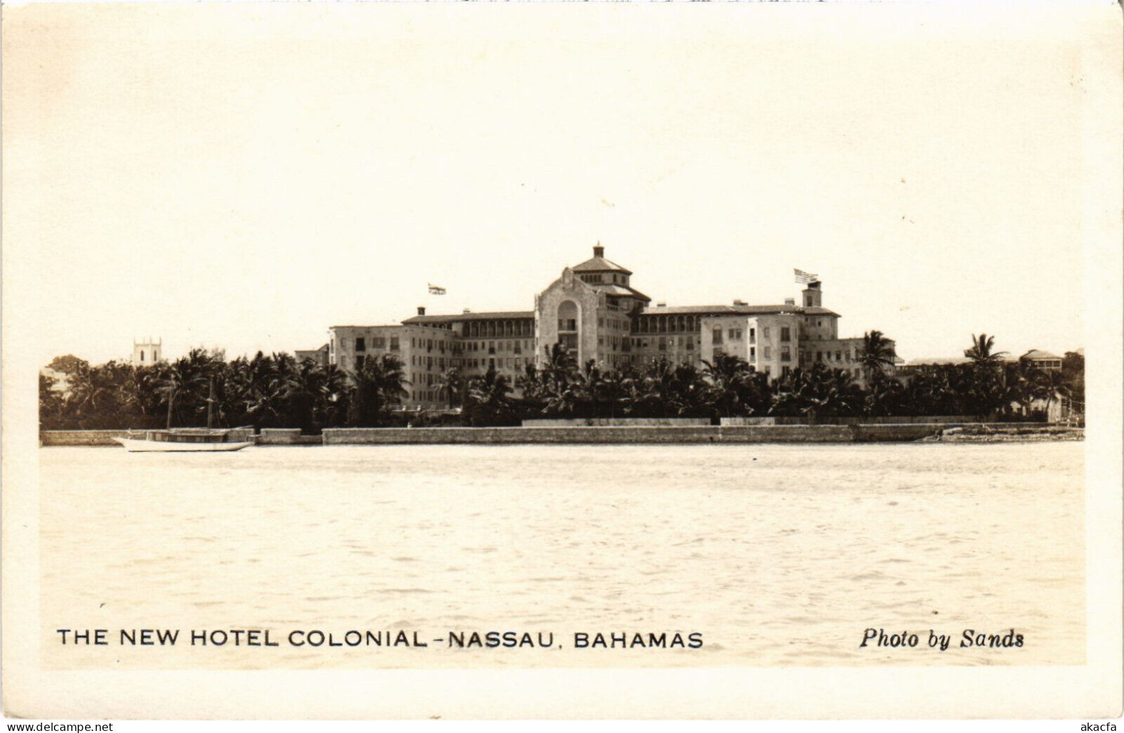 PC BAHAMAS CARIBBEAN NASSAU THE NEW HOTEL COLONIAL Vintage Postcard (b52225) - Bahamas