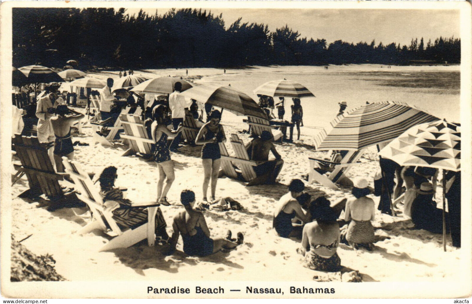 PC BAHAMAS CARIBBEAN NASSAU PARADISE BEACH Vintage Postcard (b52214) - Bahama's