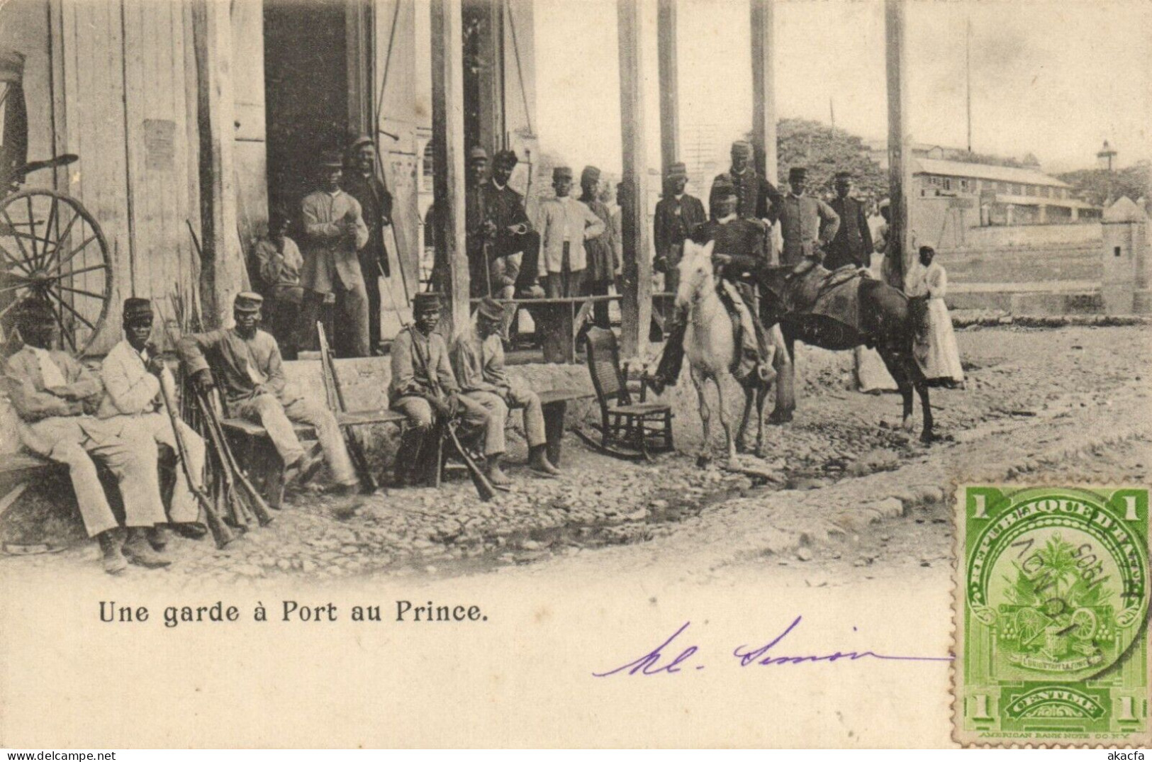 PC HAITI CARIBBEAN PORT-au-PRINCE UNE GARDE Vintage Postcard (b52112) - Haiti