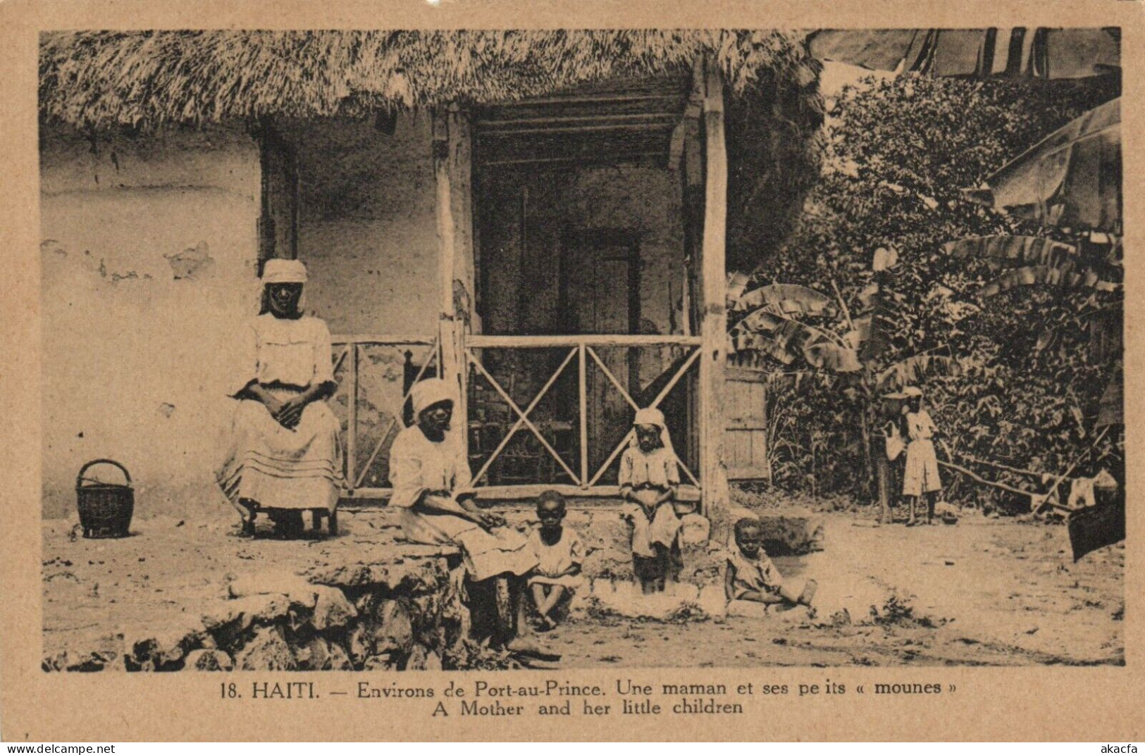 PC HAITI CARIBBEAN PORT-au-PRINCE MOTHER CHILDREN TYPES Vintage Pc. (b52065) - Haiti