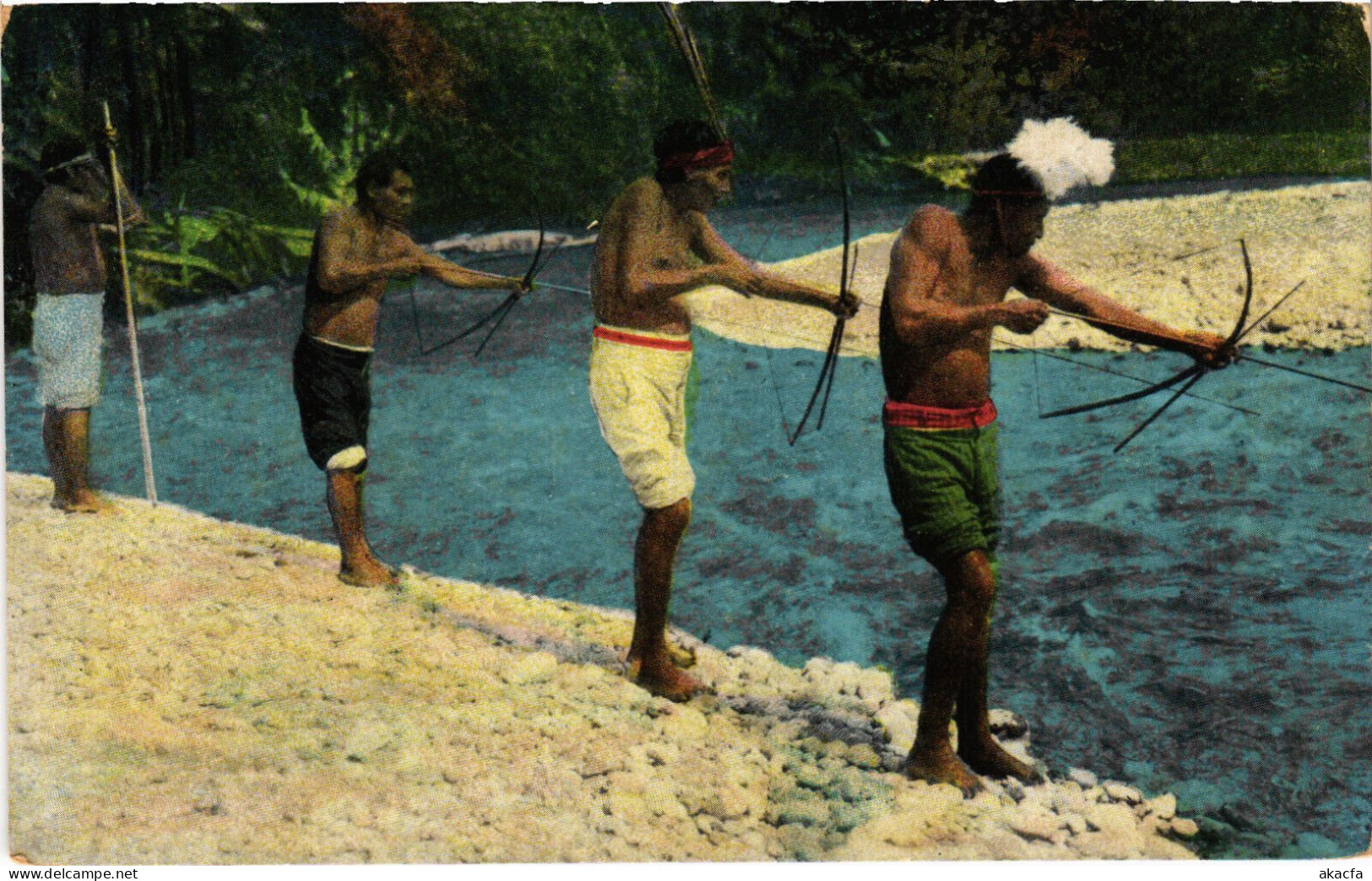 PC COSTA RICA TALAMANCA INDIANS SHOOTING FISH Vintage Postcard (b52241) - Costa Rica