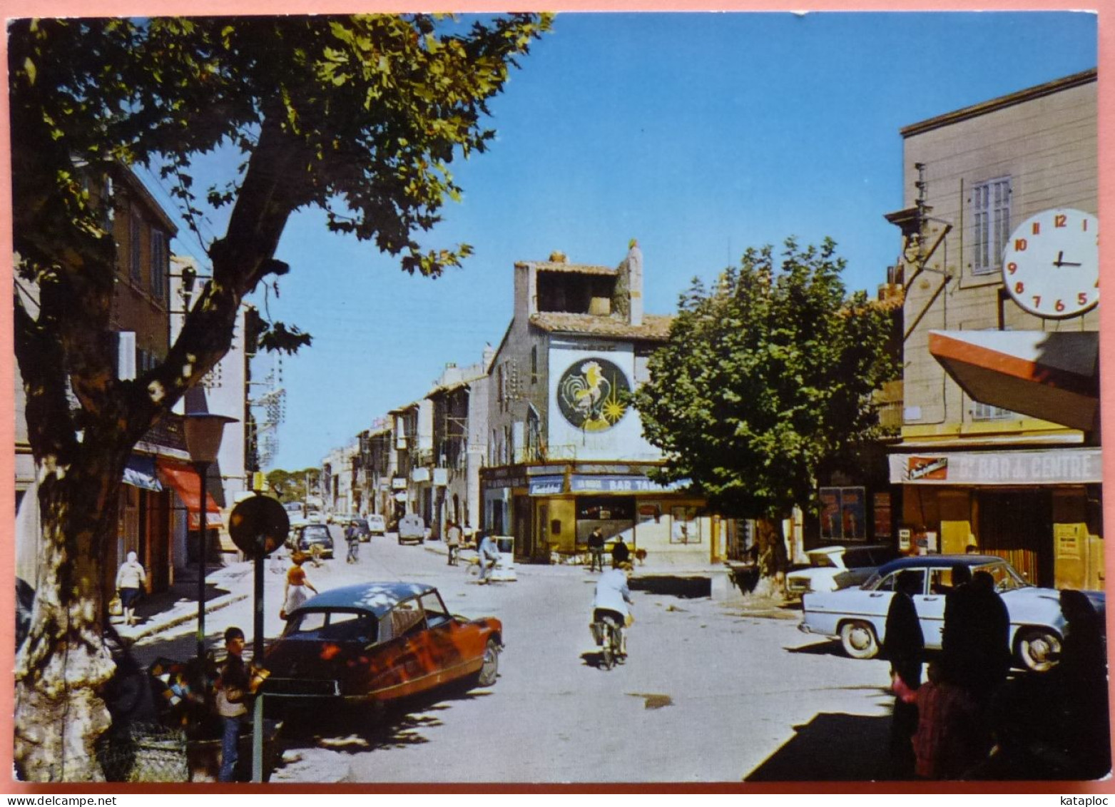 CARTE MARIGNANE - 13 - PLACE DE LA REPUBLIQUE ET GARE ROUTIERE - DS -2 SCANS-17 - Marignane