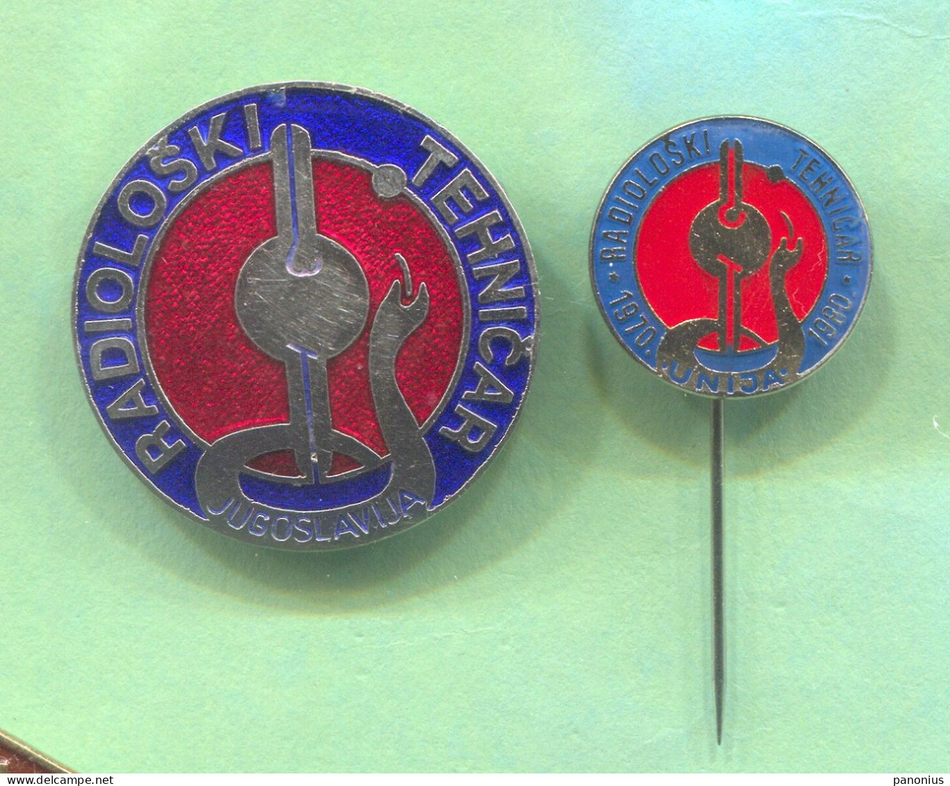 Radiology Technician Yugoslavia, Vintage Pin Badge, Abzeichen, 2 Pcs - Geneeskunde