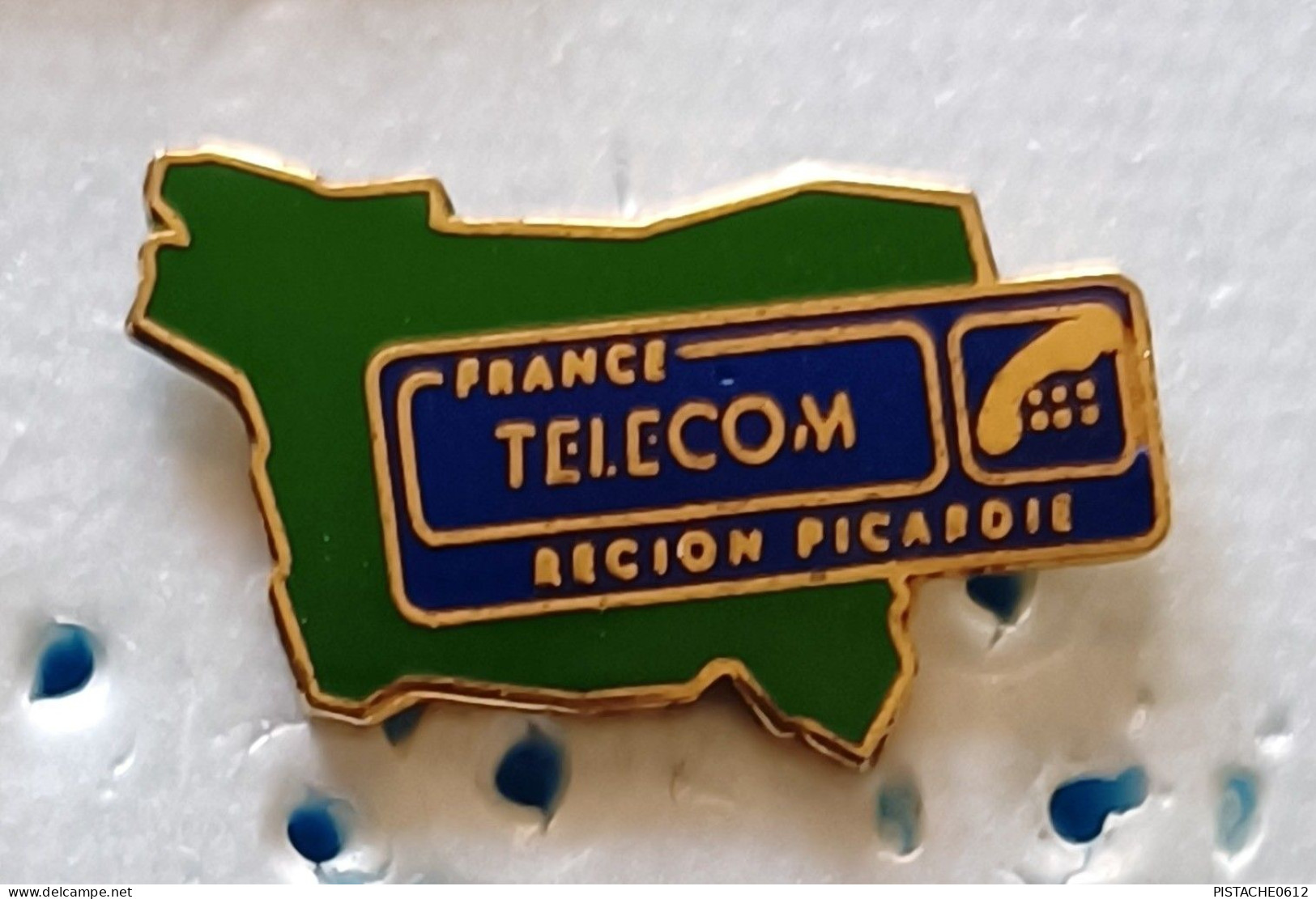 Pin's France Telecom Région Picardie Signé M.C.V - Telecom De Francia