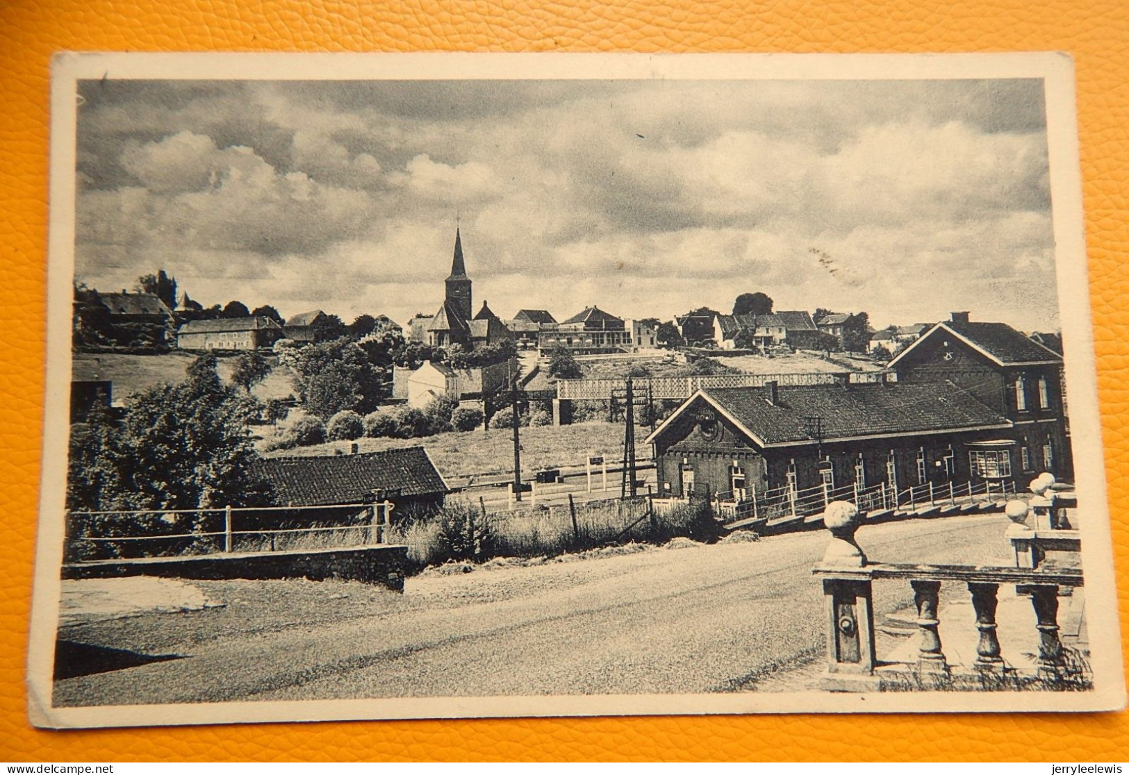 BERZEE  -  La Gare - Walcourt