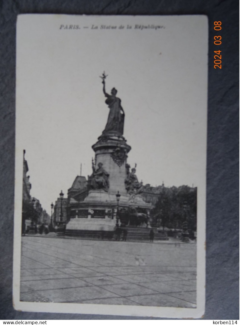 LA STATUE DE LA REPUBLIQUE - Standbeelden