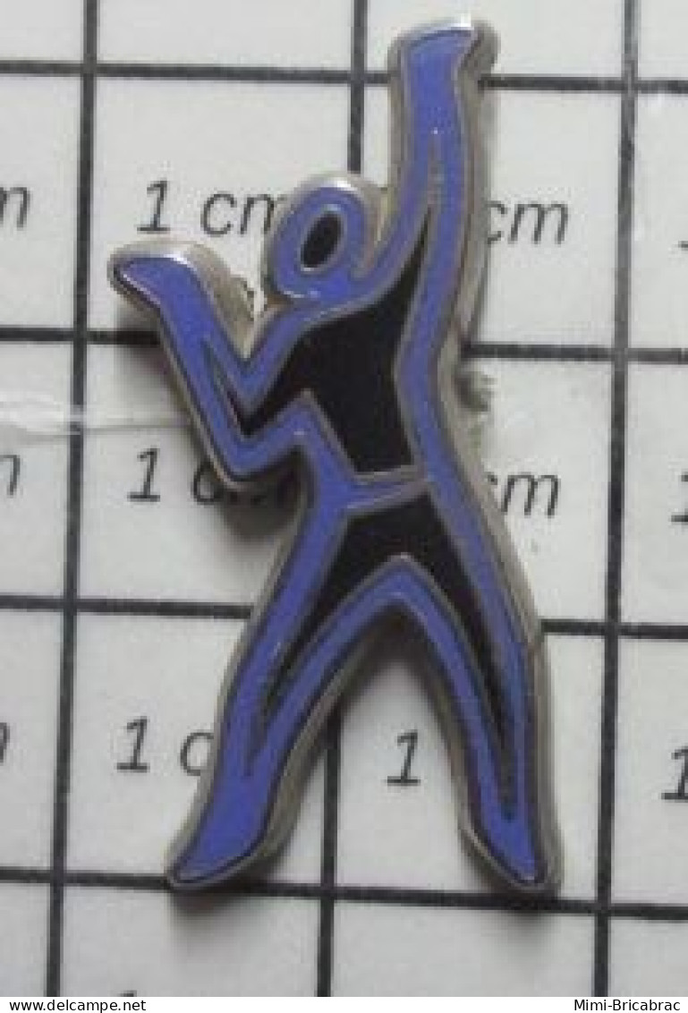 718B Pin's Pins / Beau Et Rare / POLICE / SILHOUETTE DE CADAVRE SUR SCENE CRIME - Police