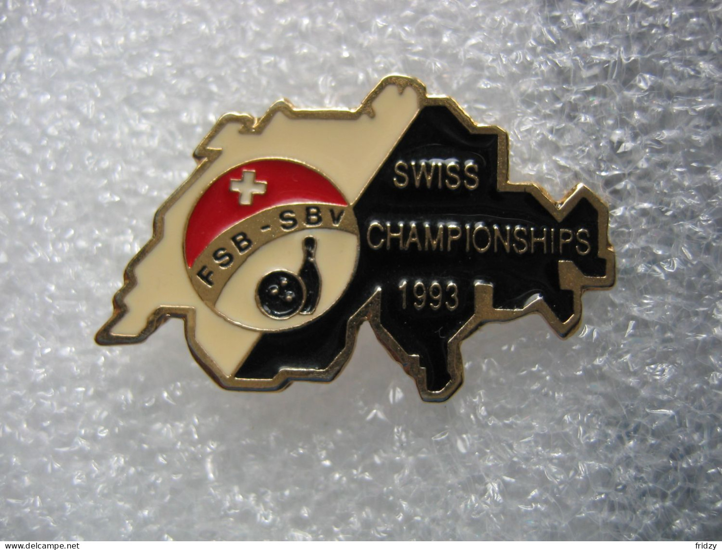 Pin's Du Championnat Suisse De Bowling Eu 1993. FSB-SBV (Fédération Suisse De Bowling-Association De Bowling De Sittard) - Bowling