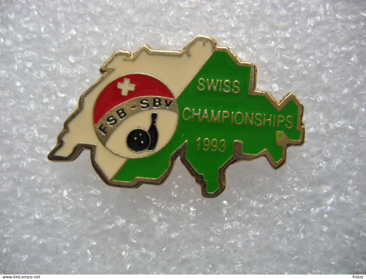 Pin's Du Championnat Suisse De Bowling Eu 1993. FSB-SBV (Fédération Suisse De Bowling-Association De Bowling De Sittard) - Bowling