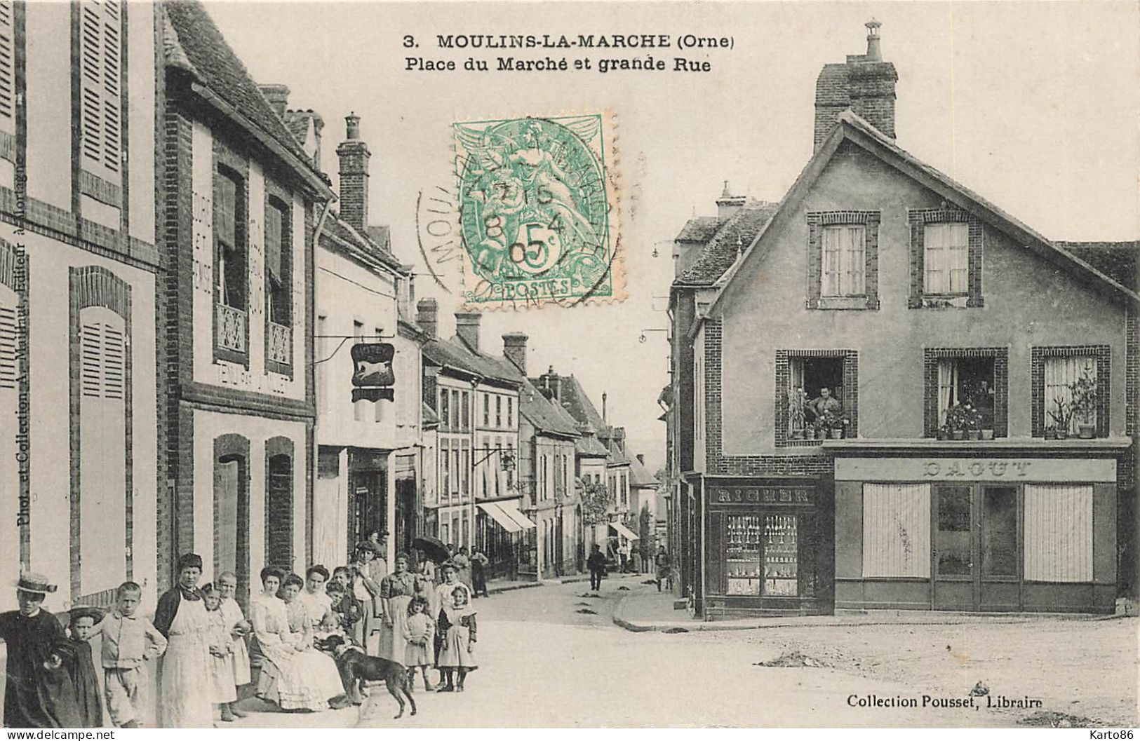 Moulins La Marche * 1907 * Place Du Marché Et Grande Rue * Commerce DAOUT * Magasin RICHER * Villageois Enfants - Moulins La Marche