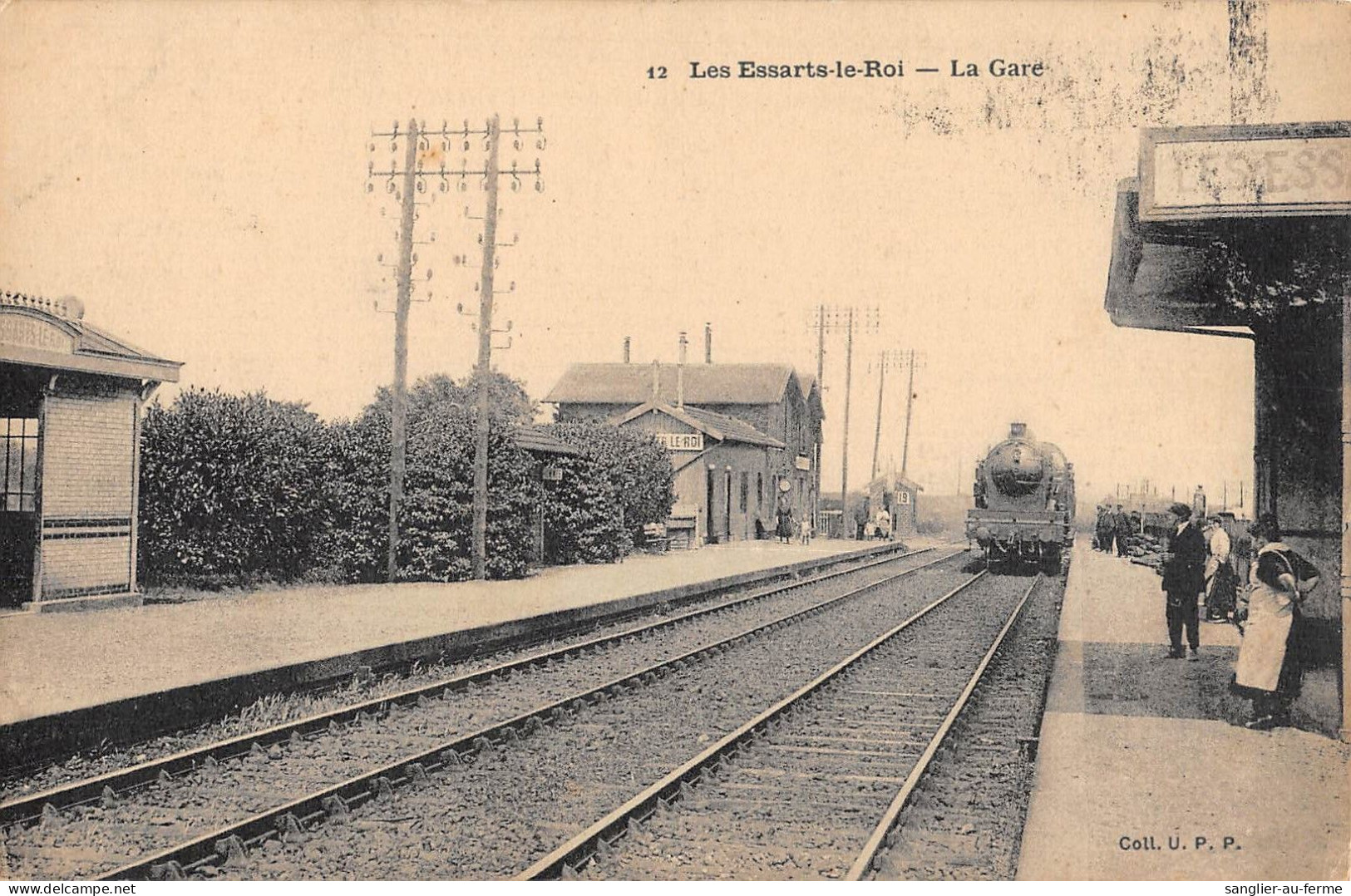 CPA 78 LES ESSARTS LE ROI / LA GARE / TRAIN - Les Essarts Le Roi