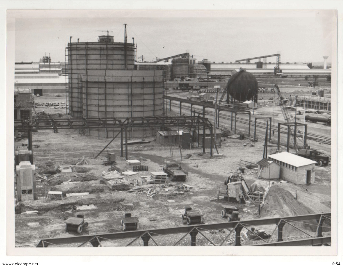 ° 64 ° LACQ ° AQUITAINECHIMIE - TRAVAUX D'USINE Le 14 AVRIL 1960 °  LOT DE 9 PHOTOS ° - Lacq