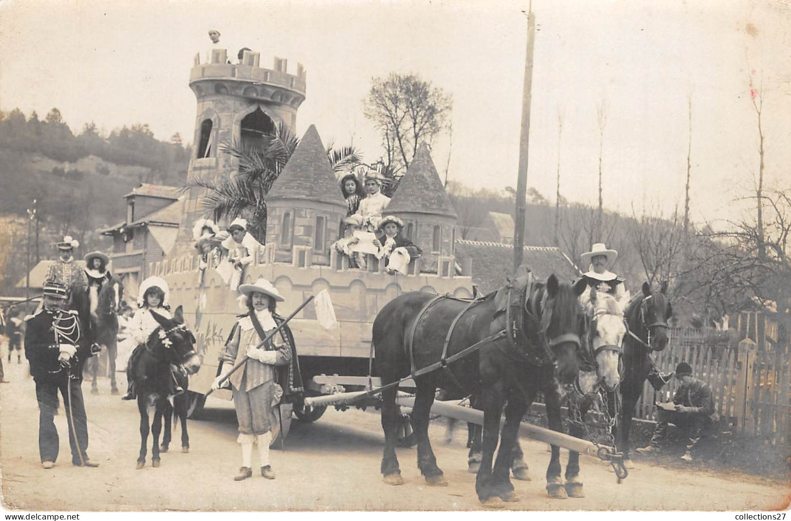 27-BERNAY-CARTE-PHOTO- CAVALCADE - Bernay