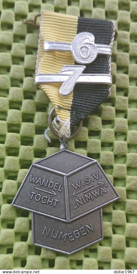 Medaille - Nijmegen , Wandeltocht - W.S.V. Nimwa Nijmegen .-  Original Foto  !!  Medallion  Dutch - Andere & Zonder Classificatie