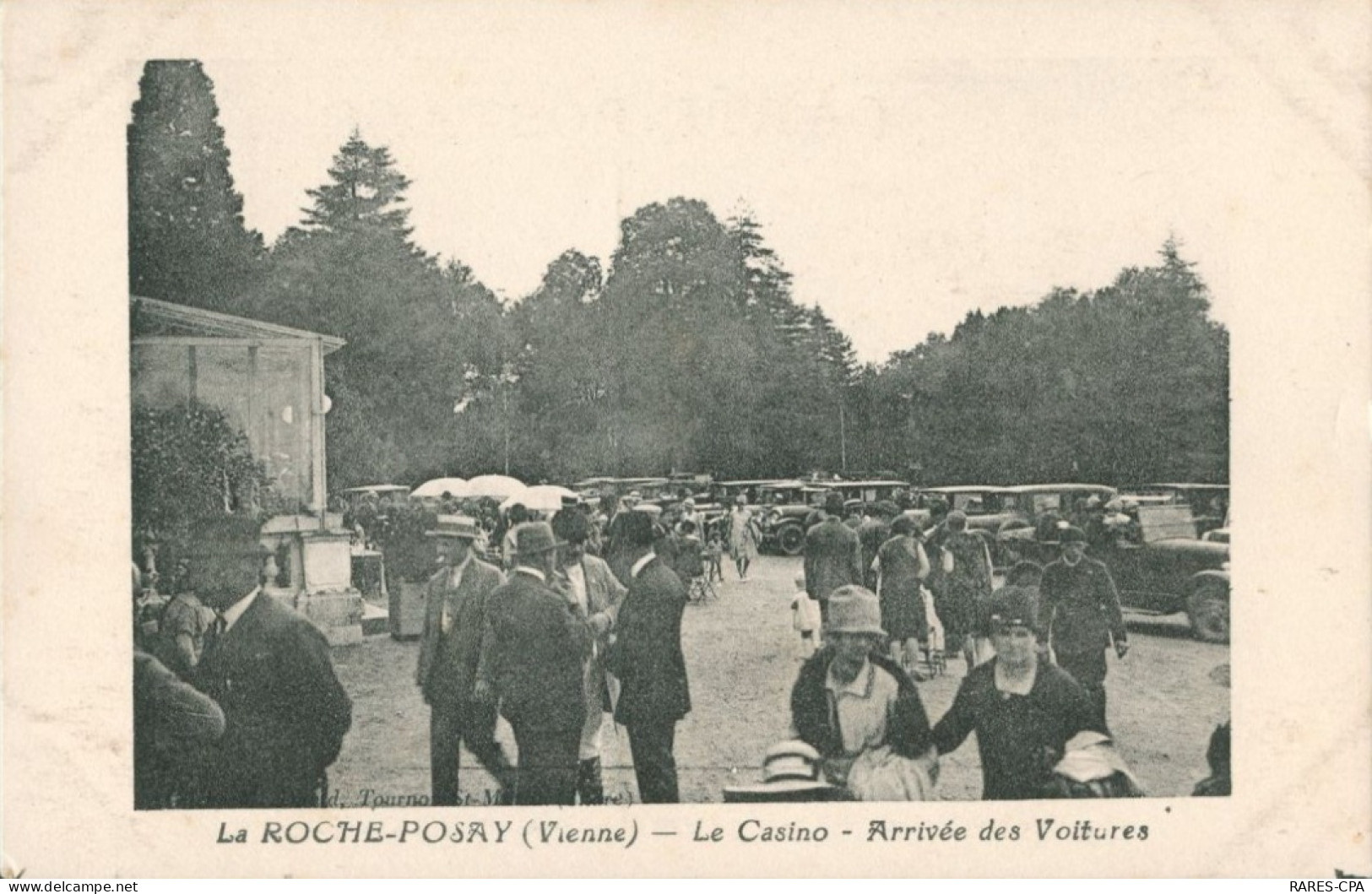 86 LA ROCHE POSAY - LE CASINO - ARRIVVE DES VOITURES - La Roche Posay