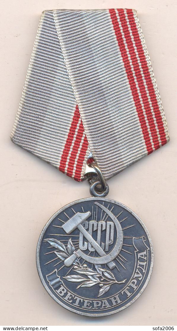 RUSSIA USSR , MEDAL FOR LABOUR VETERANS. - Russia