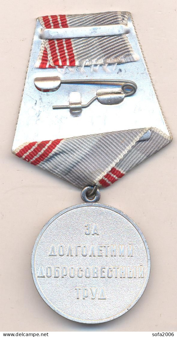 RUSSIA USSR , MEDAL FOR LABOUR VETERANS. - Russia