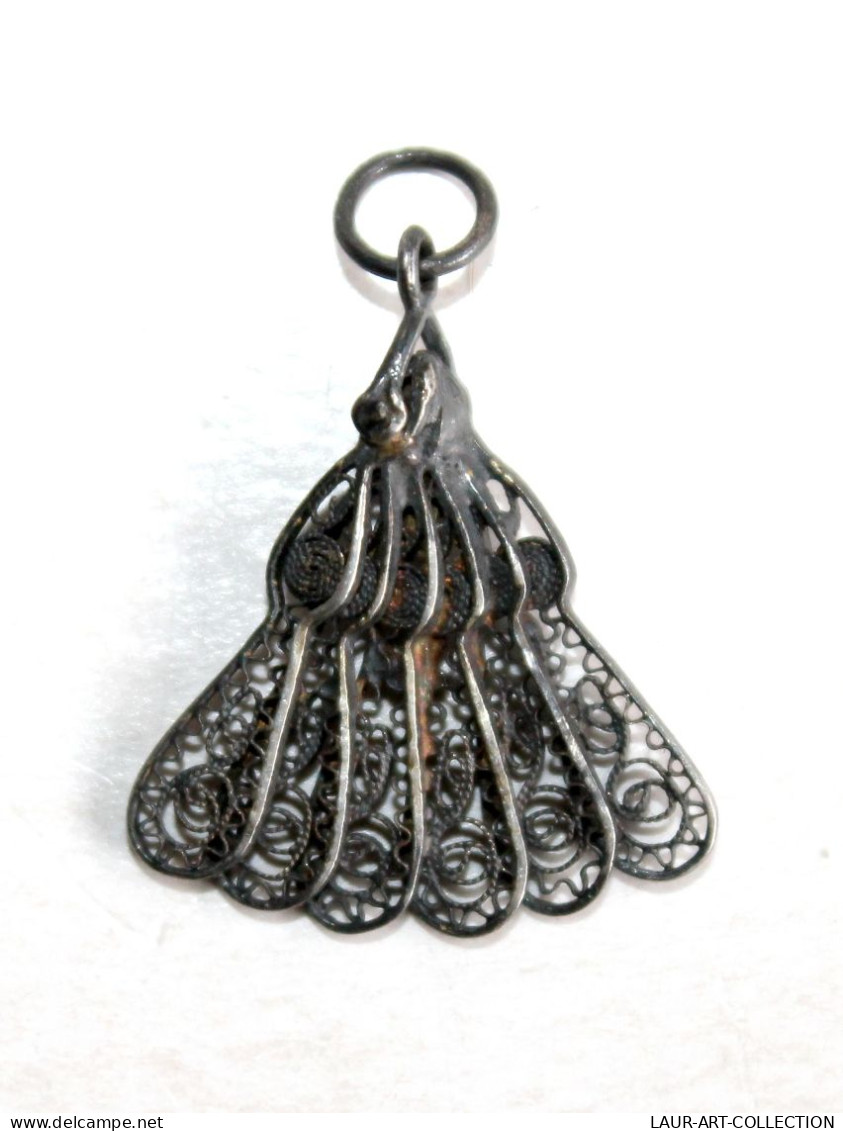 JOLI ANCIEN PENDENTIF EVENTAIL En METAL FILIGRANE ARGENTÉ, BIJOU MÉDAILLE ART NOUVEAU (1702.7) - Pendants