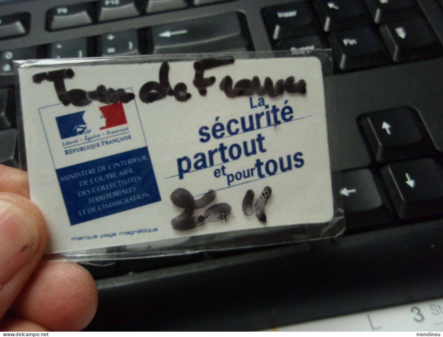 Magnet  " La Sécurité Partout Et Pour Tous " - Tour De France 2011.- Devenir Gendarme - Polizei