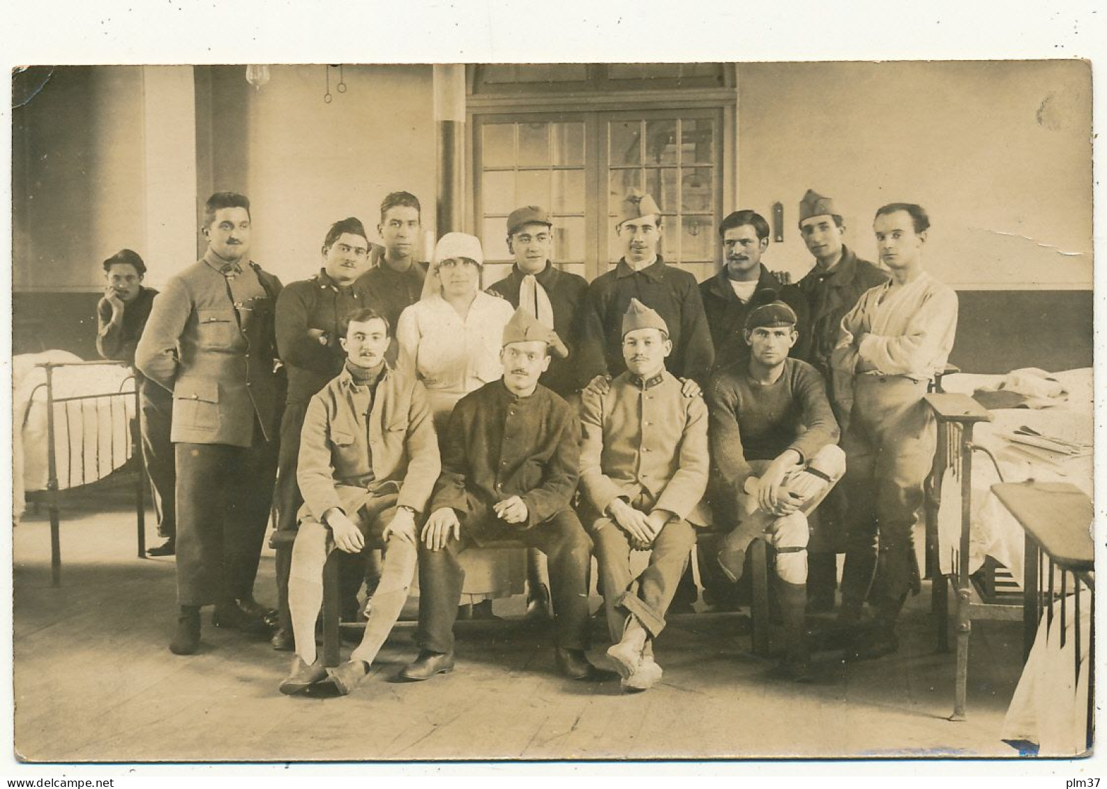 PARIS - Carte Photo , Hôpital Militaire Villemin, Guerre 1914-1918 - Gezondheid, Ziekenhuizen