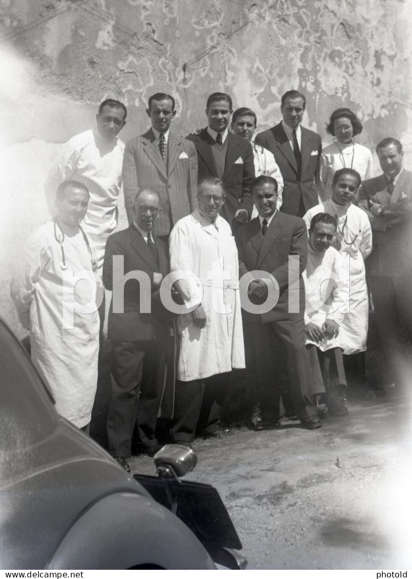 3 NEGATIVES SET 1940 DOUTOR DOUTORES DOCTOR COIMBRA PORTUGAL AMATEUR 60mm NEGATIVE NOT PHOTO FOTO - Non Classificati