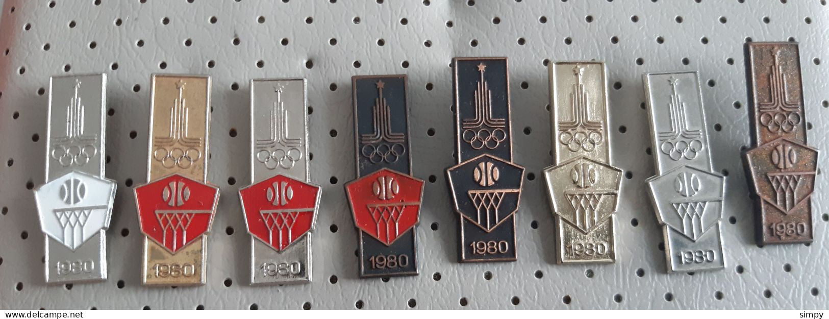 Basketball Olympic Games Moscow 1980 Yugoslavia 8 Different Pins - Basketbal