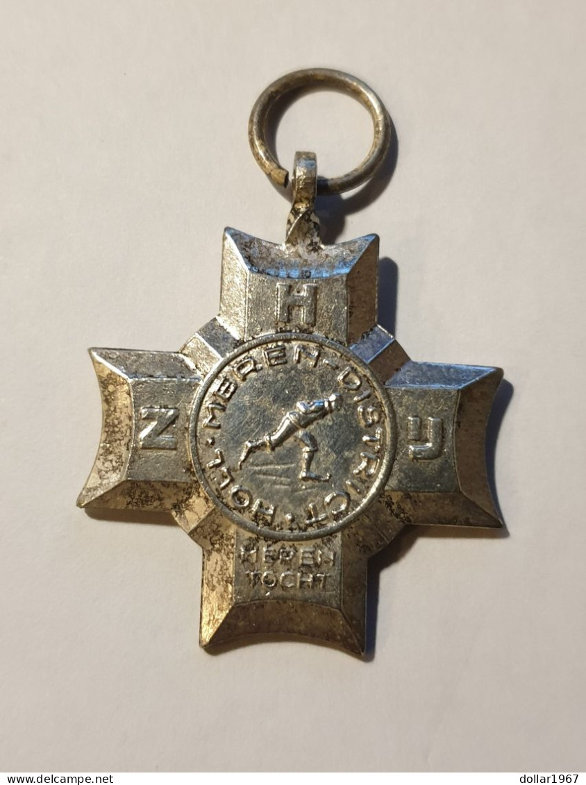 Medaille - Z.H.IJ. Holl. Meren-District. - 1946-1947.-  Original Foto  !!  Medallion  Dutch - Autres & Non Classés