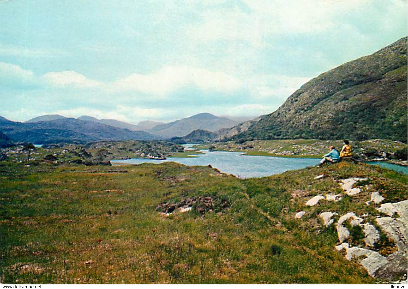 Irlande - Kerry - Killarney - A Long Strait Known As The Long Range, Shrouded In Woods, Connects With The Upper Lake, On - Kerry
