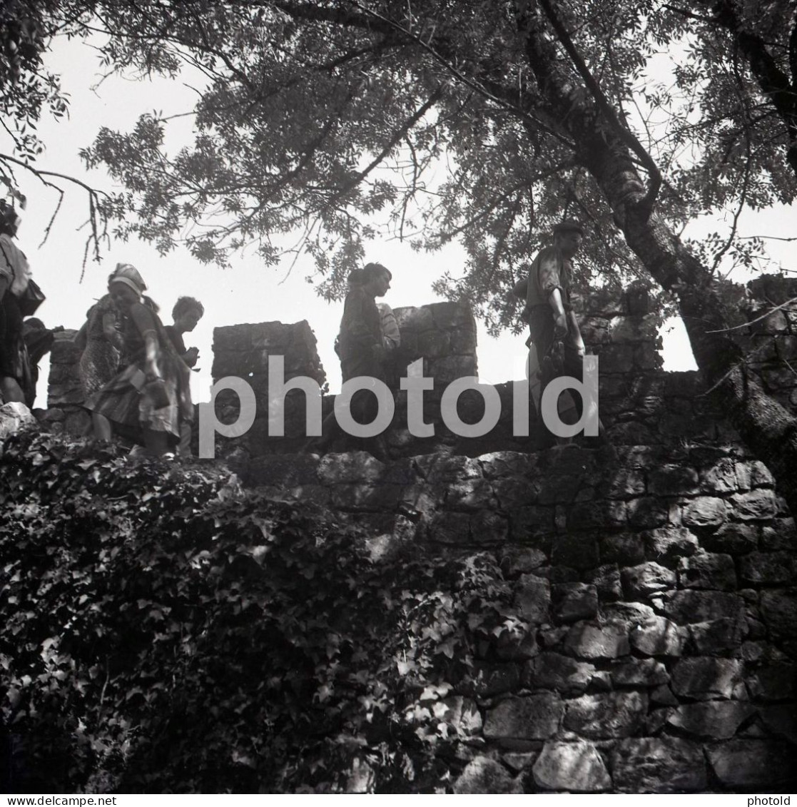 20 NEGATIVES SET 1960s WOMAN FEMME BOY GIRL BABY PORTUGAL AMATEUR 60mm NEGATIVE NOT PHOTO FOTO