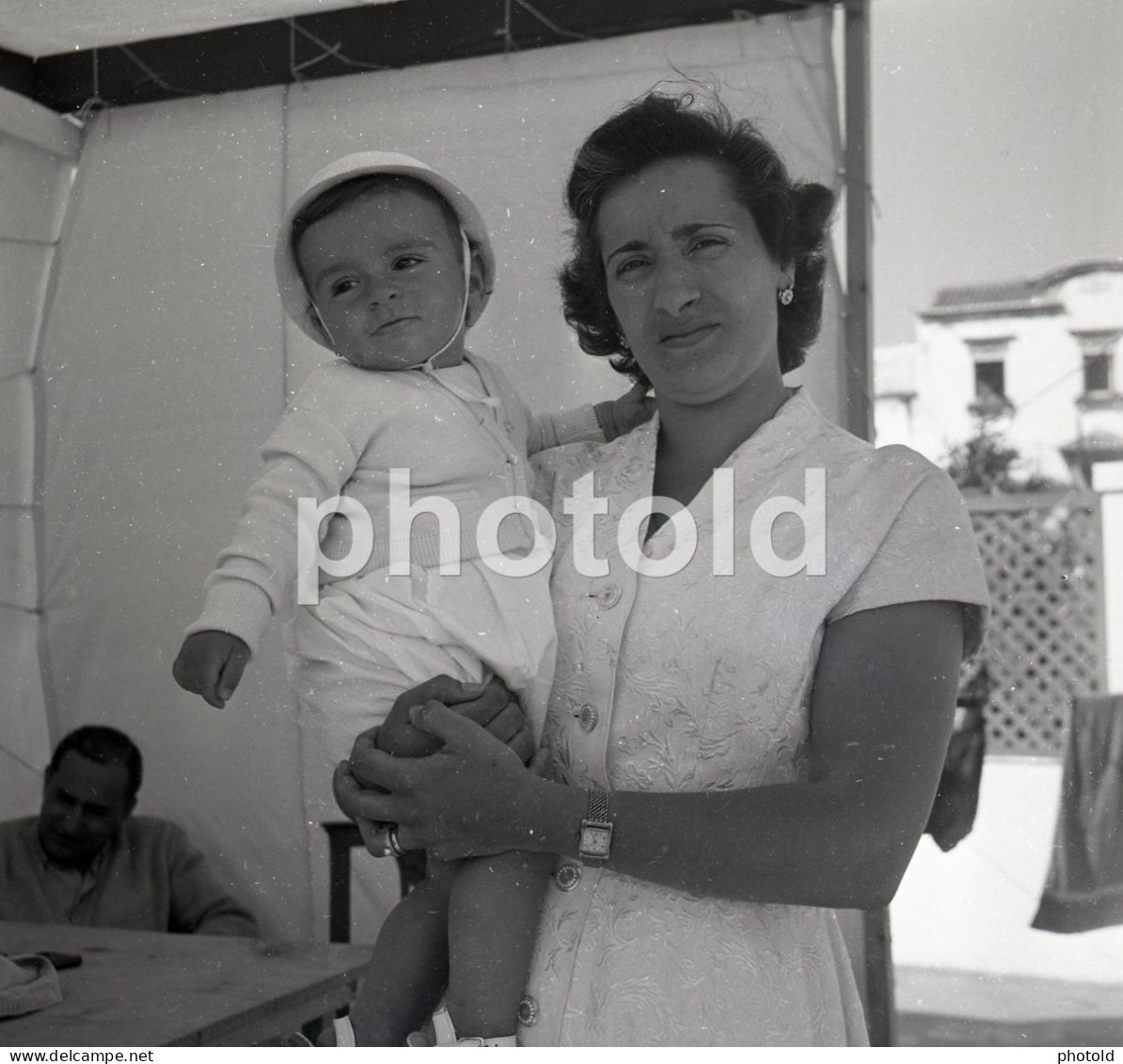 20 NEGATIVES SET 1960s WOMAN FEMME BOY GIRL BABY PORTUGAL AMATEUR 60mm NEGATIVE NOT PHOTO FOTO