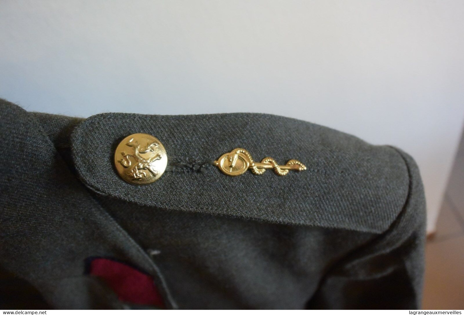 C78 Veste Militaire ABL Militaria Homme 1968 Avec Médaille - Divise