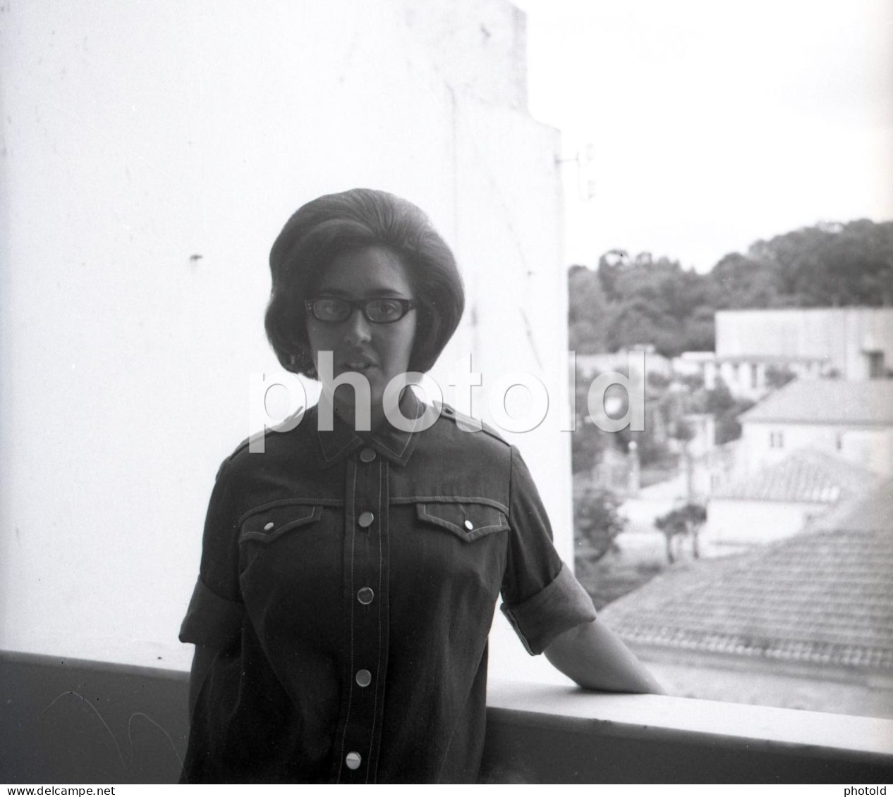 20 NEGATIVES SET 1960s WOMAN FEMME MAN BEACH PLAGE STRAND BABY PORTUGAL AMATEUR 60mm NEGATIVE NOT PHOTO FOTO - Non Classificati