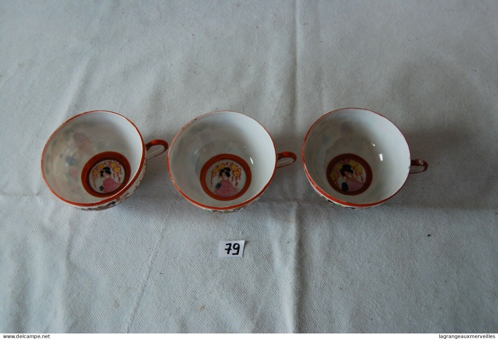 C79 3 Anciennes Tasses Asiatiques - Asian - Tasas