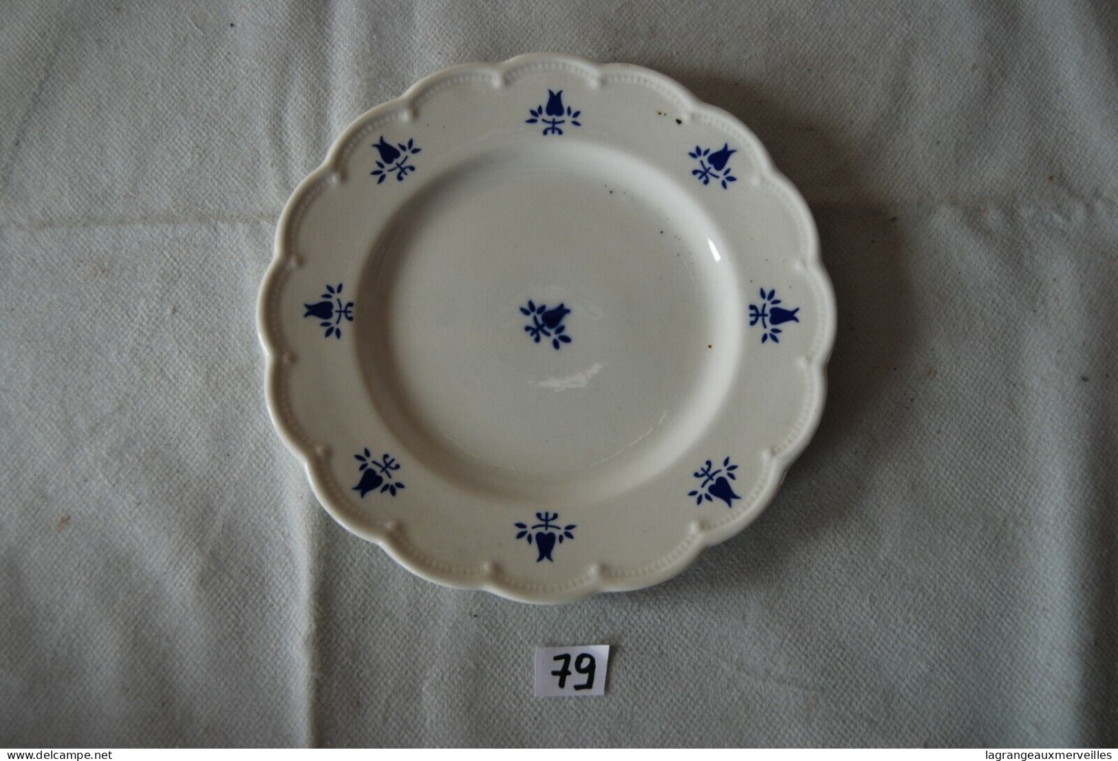 C79 Ancienne Assiette - Boch - Boch (BEL)