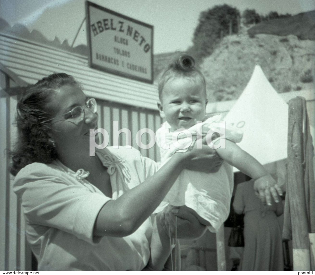 20 NEGATIVES SET 1960s WOMAN FEMME PICNIC BABY PORTUGAL AMATEUR 60mm NEGATIVE NOT PHOTO FOTO - Non Classificati