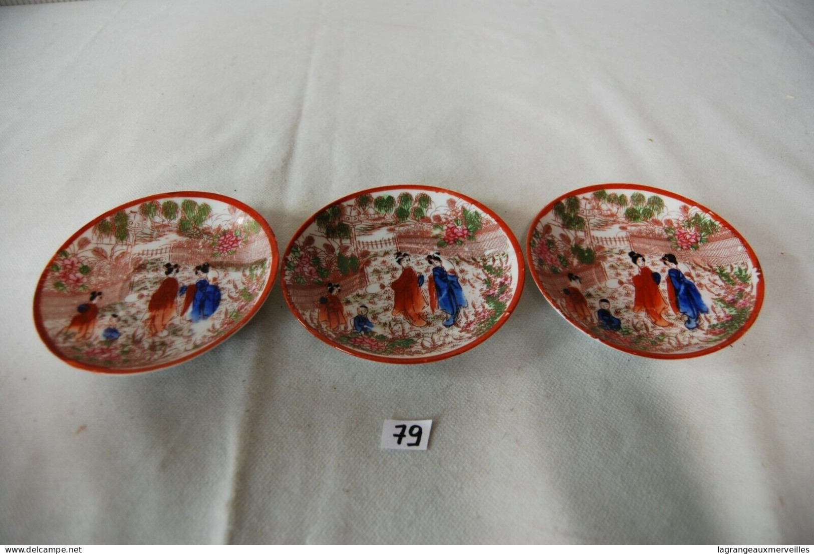 C79 3 Sous Tasses Orientale - Asian Ceramic - Other & Unclassified