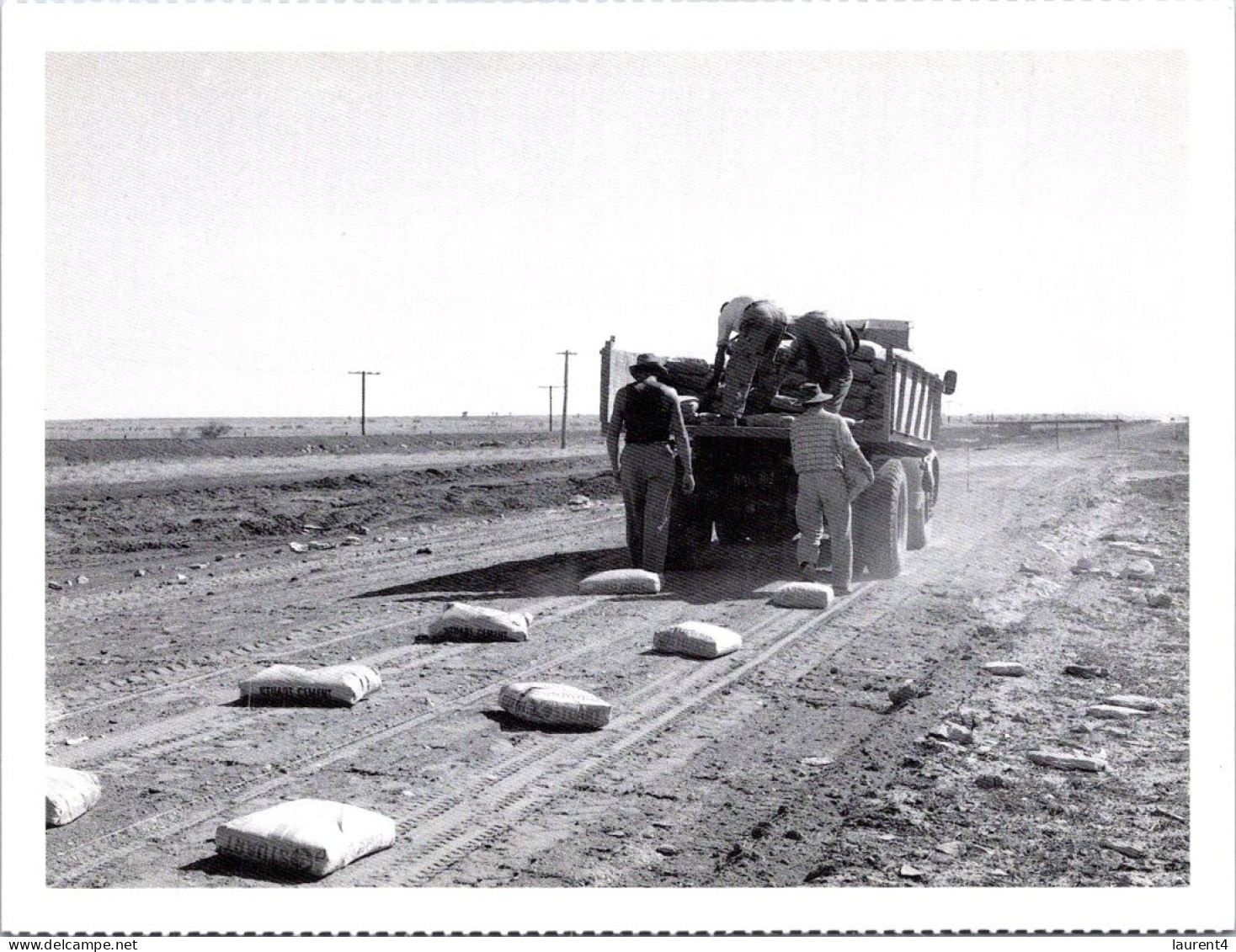 10-3-2024 (2 Y 36) Australia - Preparing For Road Stabilisation (b/w) - Sonstige & Ohne Zuordnung