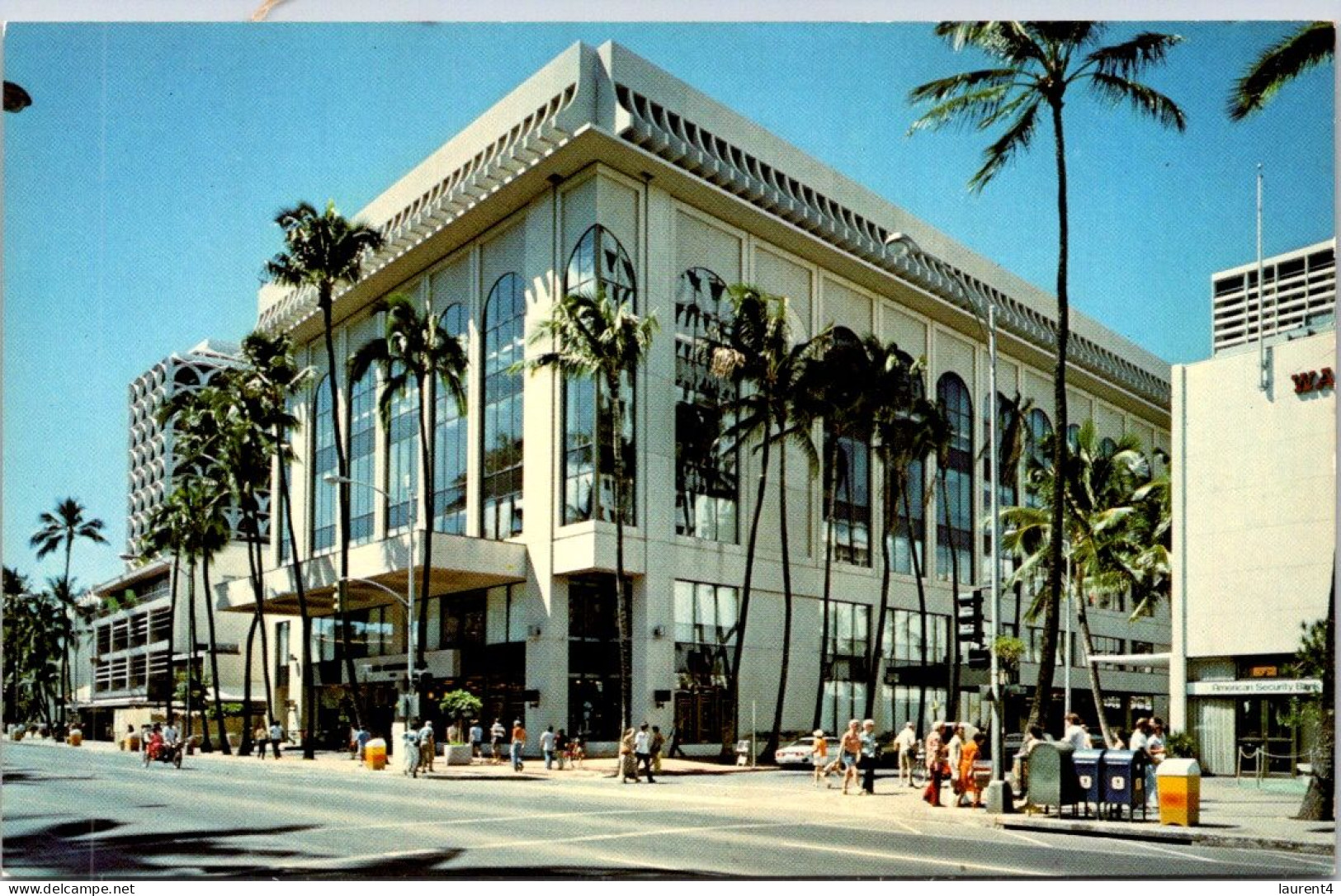 10-3-2024 (2 Y 39) USA - Honolulu Waikiki Shopping Plaza - Honolulu