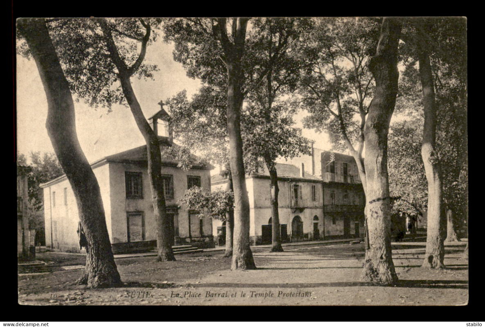 ALGERIE - SETIF - LA PLACE BARRAL ET LE TEMPLE PROTESTANT - Setif