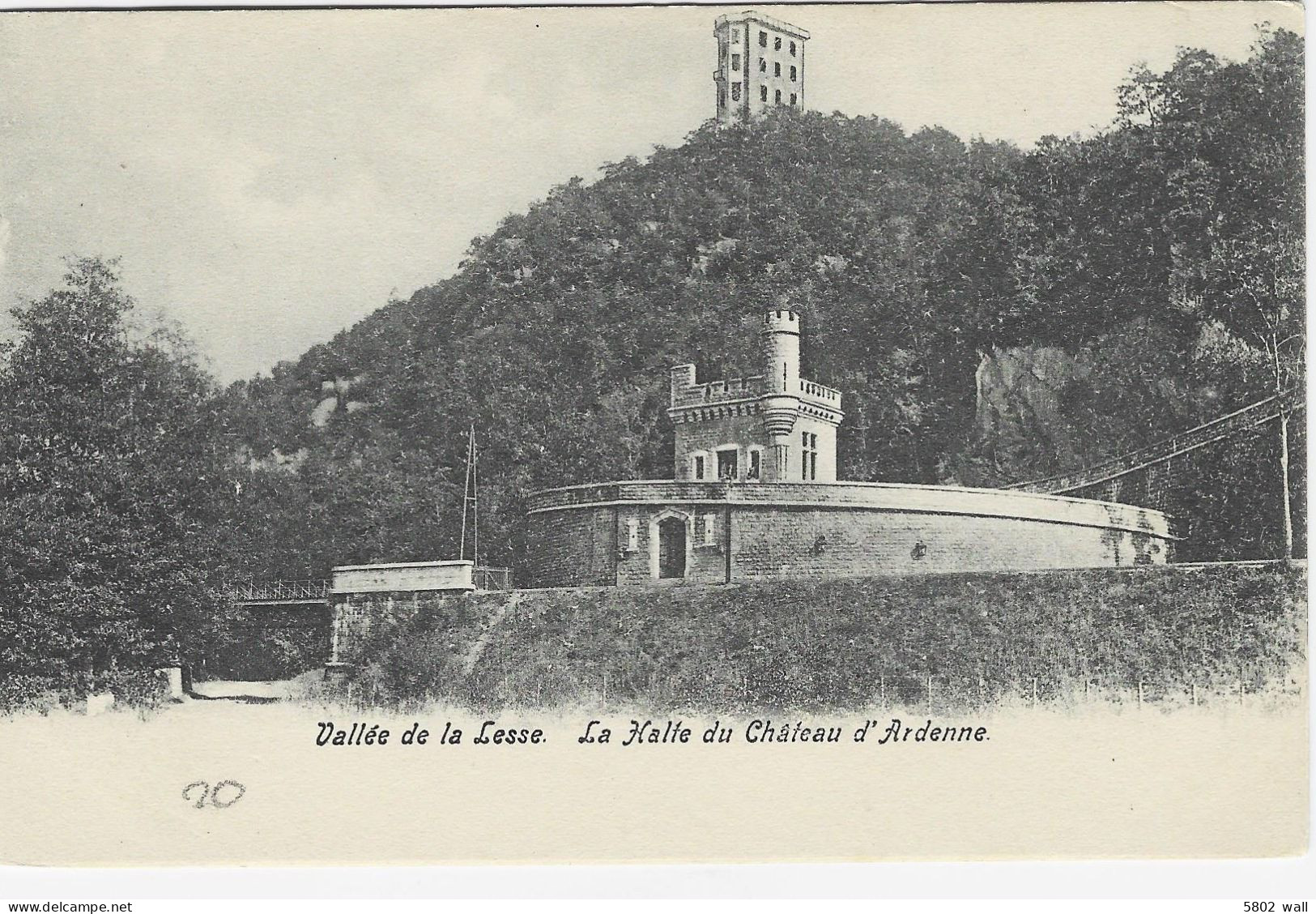 HOUYET : La Halle Du Château D'Ardenne - Houyet