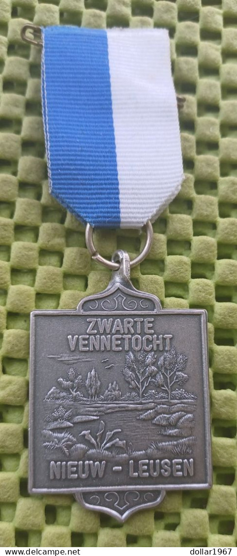 Medaille - Zwarte Vennetocht , Nieuw - Leusen / Nieuwleusen . -  Original Foto  !!  Medallion  Dutch - Autres & Non Classés