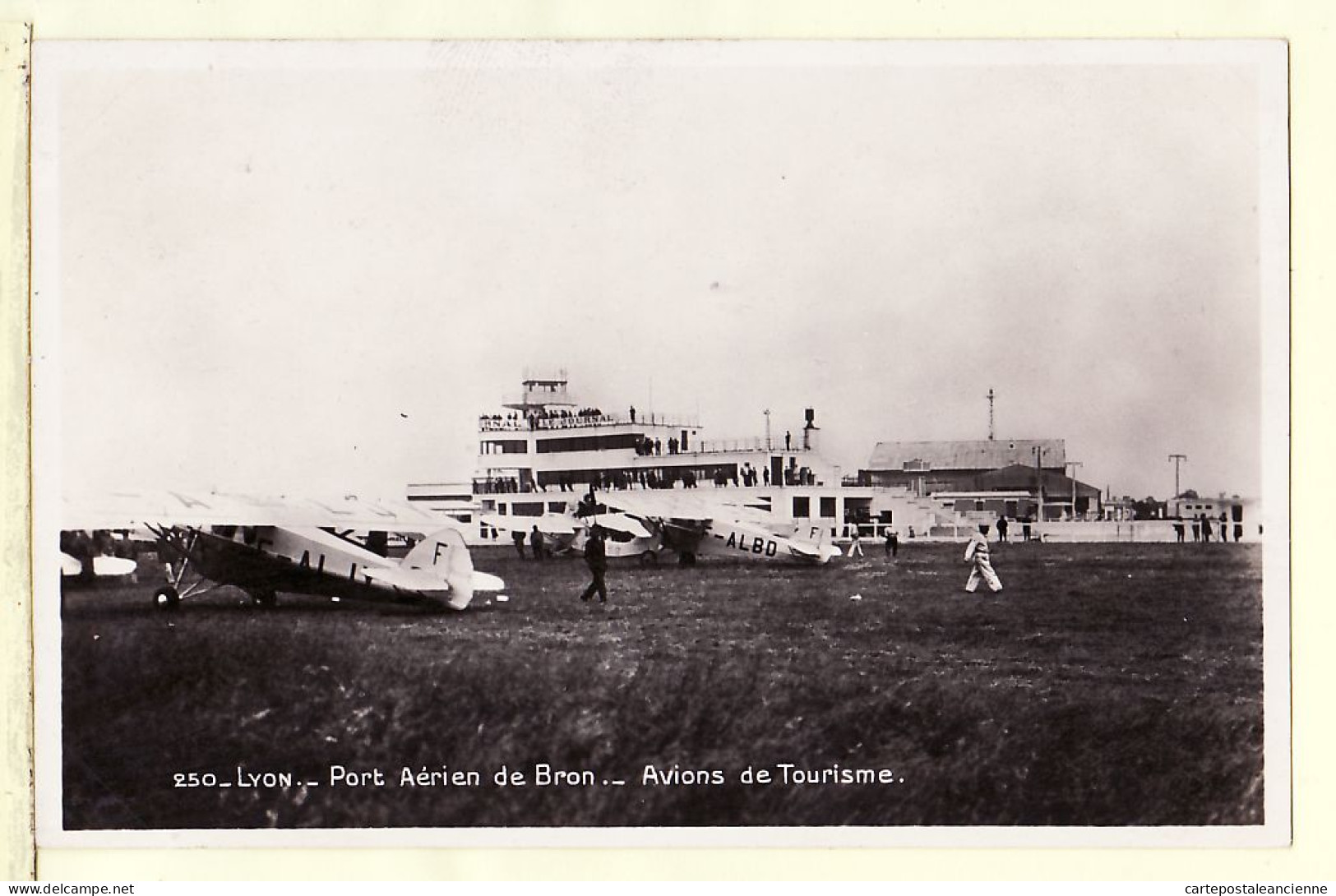 15804 ● BRON LYON Rhone PORT AERIEN Meeting AVIONS TOURISME 1934 à IZSTEIN Rue Presse Mazamet Cigogne 250 CPAVION  - Bron