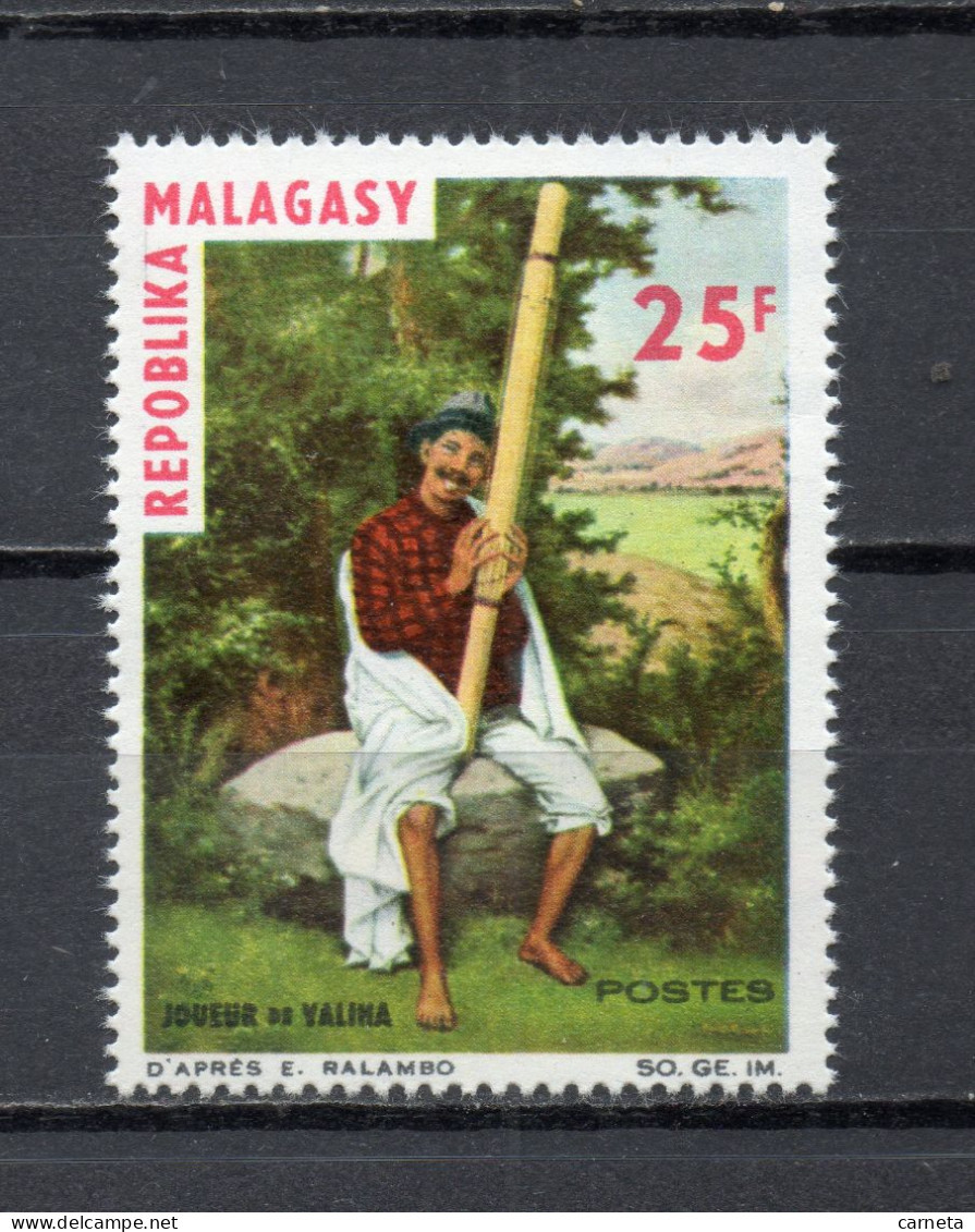 MADAGASCAR   N° 404  NEUF SANS CHARNIERE  COTE 2.00€   INSTRUMENTS DE MUSIQUE - Madagascar (1960-...)