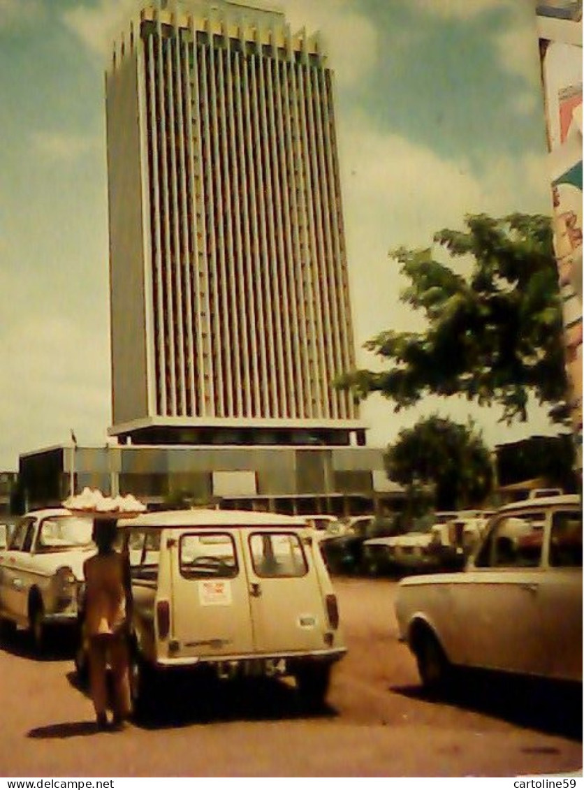 Nigeria / Lagos - Independence Building / Cars AUTO CAR VB1975 JU5129 - Nigeria