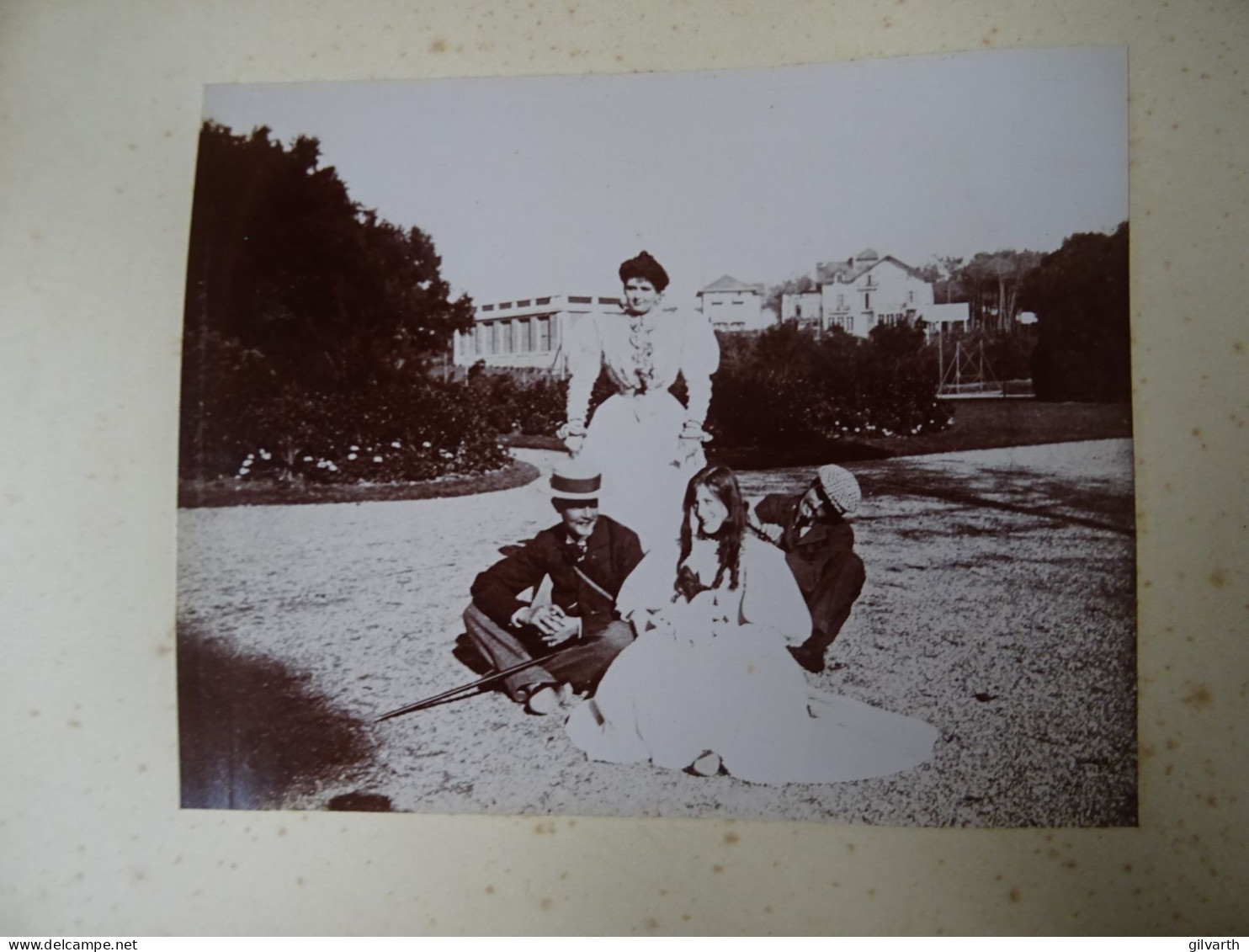 Album photo famille Pellet d'Anglade, vacances Biarritz, corrida, fêtes Fontarrabie, Luchon... 146 photos vers 1895-1905