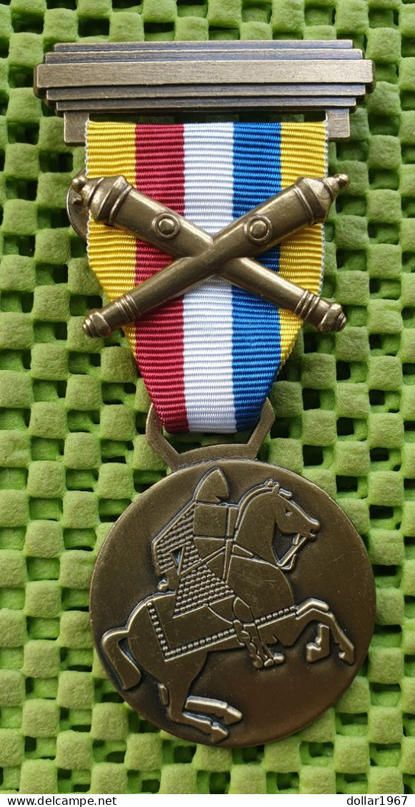 2 X Medaille - MILITAIR - Marche De 'Armée Luxembourg -  Original Foto  !! - Other & Unclassified