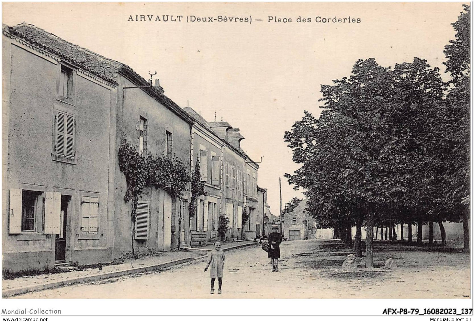 AFXP8-79-0717 - AIRVAULT - Place Des Corderies - Airvault
