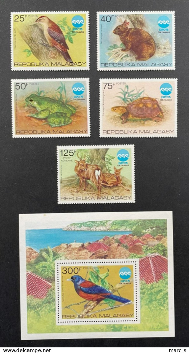 MADAGASCAR 1975 - NEUF**/MNH - Série Complète Mi 757/761 + BLOC 8 - YT 567/570 + PA 157 + BF 8 - OISEAUX BIRDS - Madagascar (1960-...)